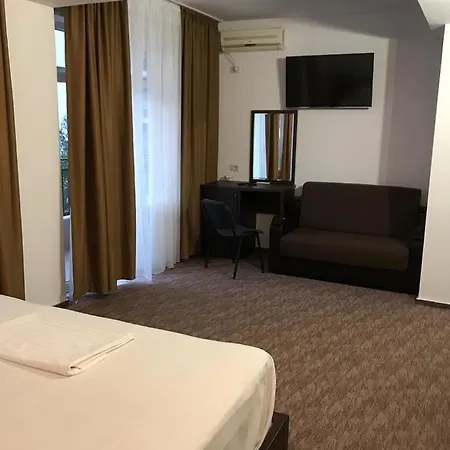 Will House Gazde/Camere de închiriat Năvodari